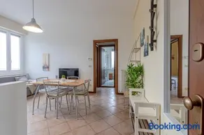 Shakira Apartments - Image 2