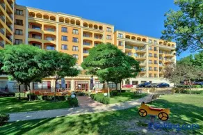 Palm Breeze Pool Retreat - Image 3