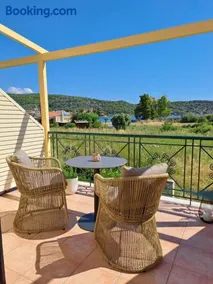 Το Είδωλον Sea Maisonettes & Studio - Image 3