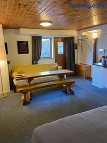 Huddinge Studio with Private Entrance - Image 2