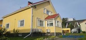 Air contioned and furnished half of semi detached house - Image 1