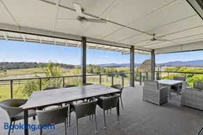 Mountain Majesty with Poolside Relaxing Getaway - Image 3