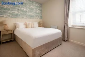 Hexham Cottage by Coast & Country Stays - Image 4