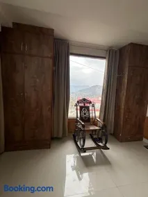 Apartment in Barog - Image 2