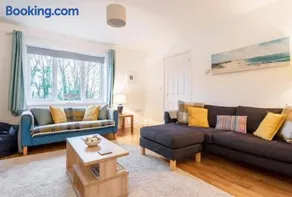 Family Home in Hayle close to Gwithian Beach - Image 1