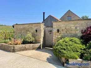 The Cow Shed - Rural Barn Conversion with Hot Tub - Image 5