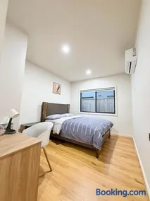 Premier Suite - Image 2