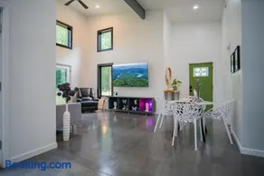 Secluded, Unique, Modern, Mountain Home Near River! - Image 3