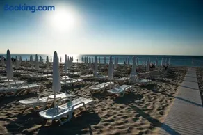 Stella Maris Hotel - Image 2
