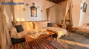 Floral House in Lindos - Image 2