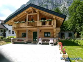 C.T.N. Loghouse - Image 1