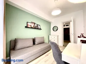 Sunset View Apartment - Image 2