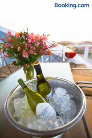 Four Seasons Guesthouse - Image 5