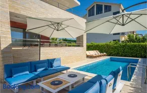 Gorgeous Home In Zaton - Image 4