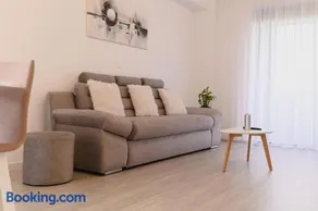 Malvina Apartment Cazare Mures - Image 4