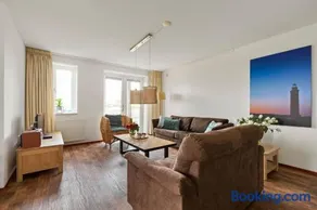 602S 4-pers apartment with unique beach view - Image 1
