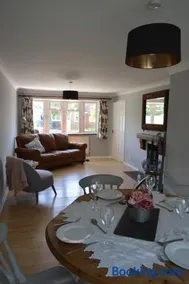 Cheerful 3 bedroom property set in the countryside - Image 4