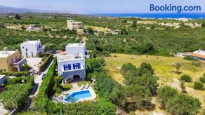 Villa Irini with Heated Pool, By Hellocrete - Image 2