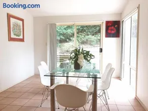 Terrigal beach haven scene - Image 2