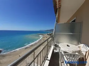 ATTICO SUL MARE con balcone sulla spiaggia e terrazza solarium di 25 mq - Image 2