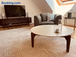 Modern 1BR plus sofabed apartment next to Metro U1 only 15min to City Center Vienna - Image 4