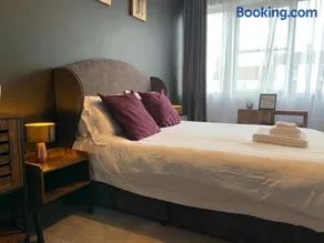 Rooms at The March Hare - Image 4