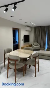 Hotel apartment ground floor with private garden - Image 3