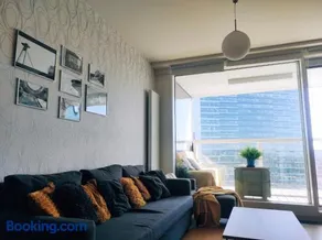 Panorama apartment, FREE parking & 18th floor View - Image 1