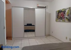 2-bedroom apartment, great location, Pet Friendly - Image 2