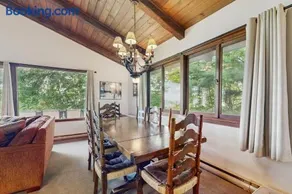 4 Bed 2 Bath Vacation home in Franconia - Image 2
