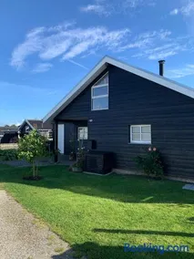Cozy Holiday Home Near Hasmark Beach - Image 2