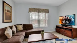 8975 Majesty Palm - Image 2
