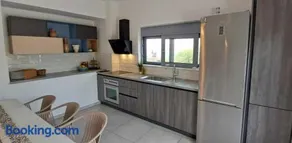 MariAdni Garden House - Image 2