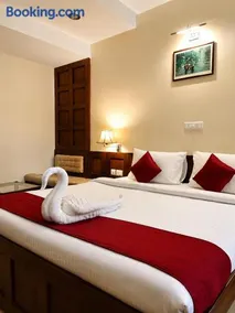 Hotel Xavier's Avenue - Image 1