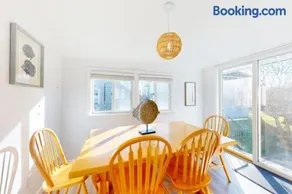 Swift Beach House - Image 2
