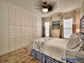 Island Flat 103 - Image 5