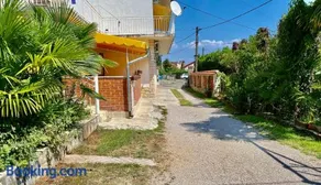 GREAT HOLIDAY - Cash Pay, Security Parking, Terrace, Wifi, Aircool, Kitchen - Image 2