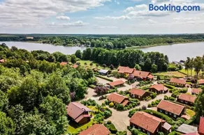 Ferienhaus Kathi - Ihre Auszeit direkt am See in Jabel - Image 3