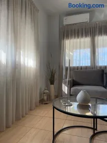 Beach House Nea Roda Chalkidiki - Image 1