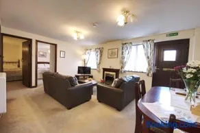 Carriage House - Image 4