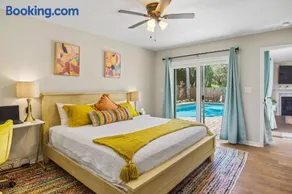 The Cycling Mermaid Palm Harbor, Florida - Heated Pool, Bikes, Trials, FUN! - Image 2