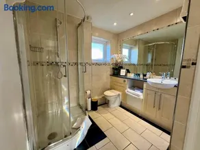 Countryside Stay - Ashford Outlet Eurotunnel - Image 5