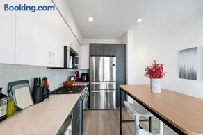 Cheerful 3-BDR Th NR UW Seattle Childrens w Free P - Image 3
