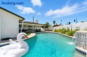 Greenway Getaway - Private Pool - North Scottsdale - Image 1