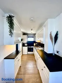 2 bedroom house in Rhos-on-sea - Image 5