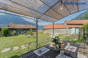 Jacuzzi vista lago Country House Bellosguardo - Image 2