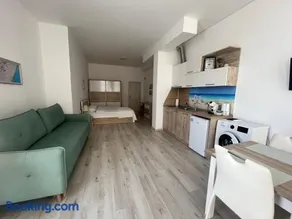 SEA Apartment Maria Balchik - Image 2
