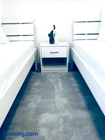 Wohnung mit neuem Bad und Küche - Image 2