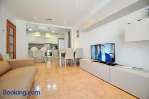 Apartament Duplex Llaverias - Image 1