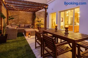 Portrait Boutique Apartment - Image 2